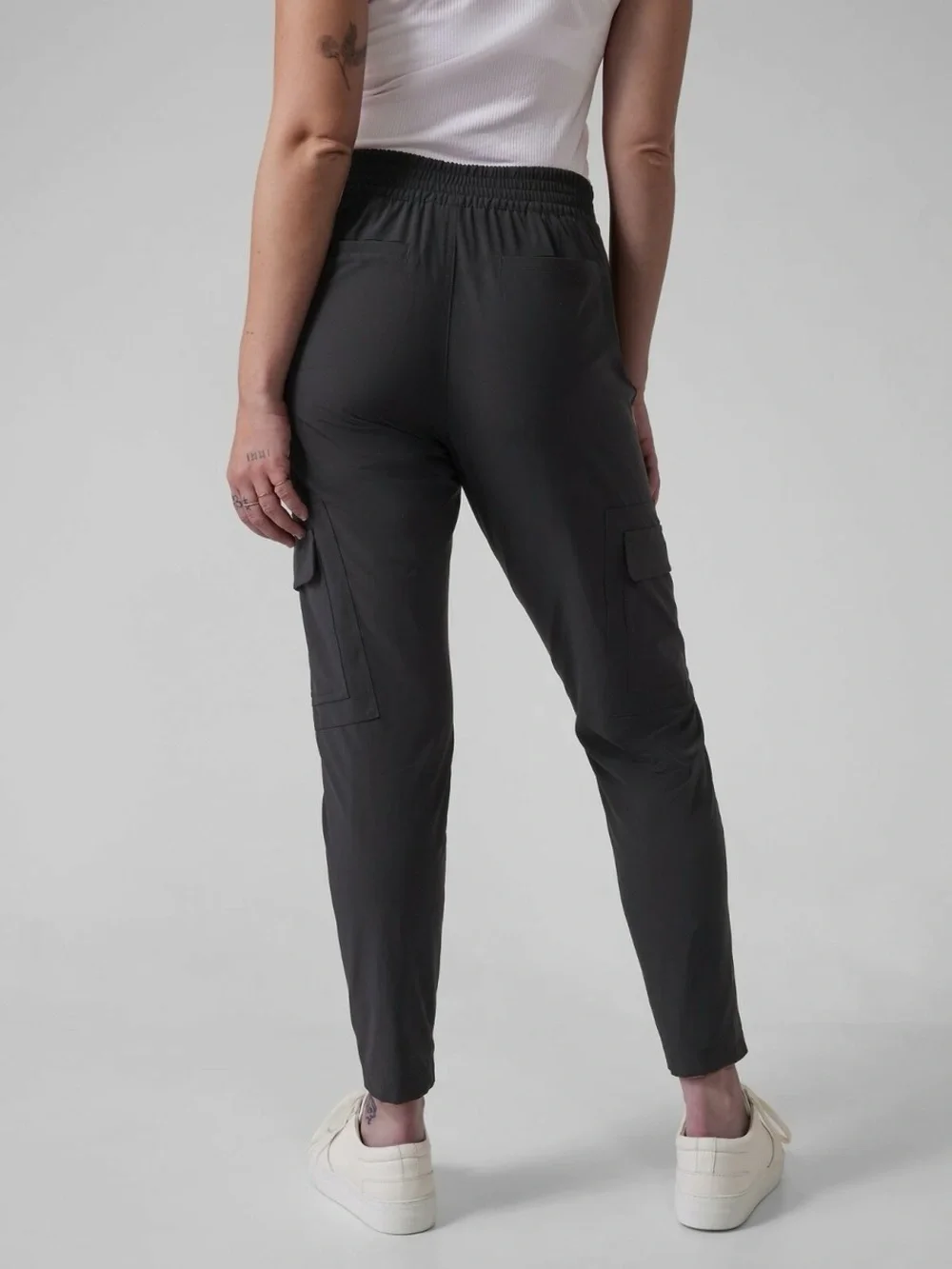 ATHLETA Chelsea Cargo Pants In Black